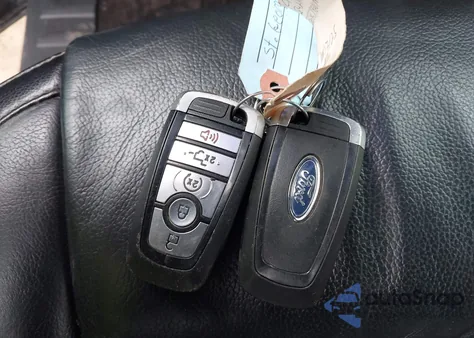 2019 Ford F-150 Lariat z USA, uszkodzony, nr VIN 1FTEW1E43KFB10126